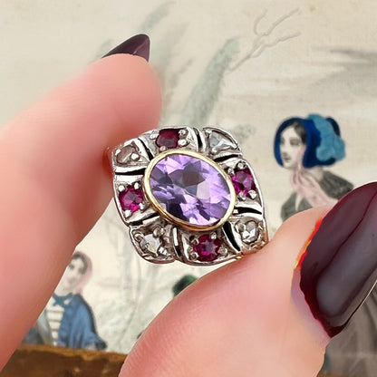 Anello rétro con ametista, diamanti e rubini – Italia, metà Novecento