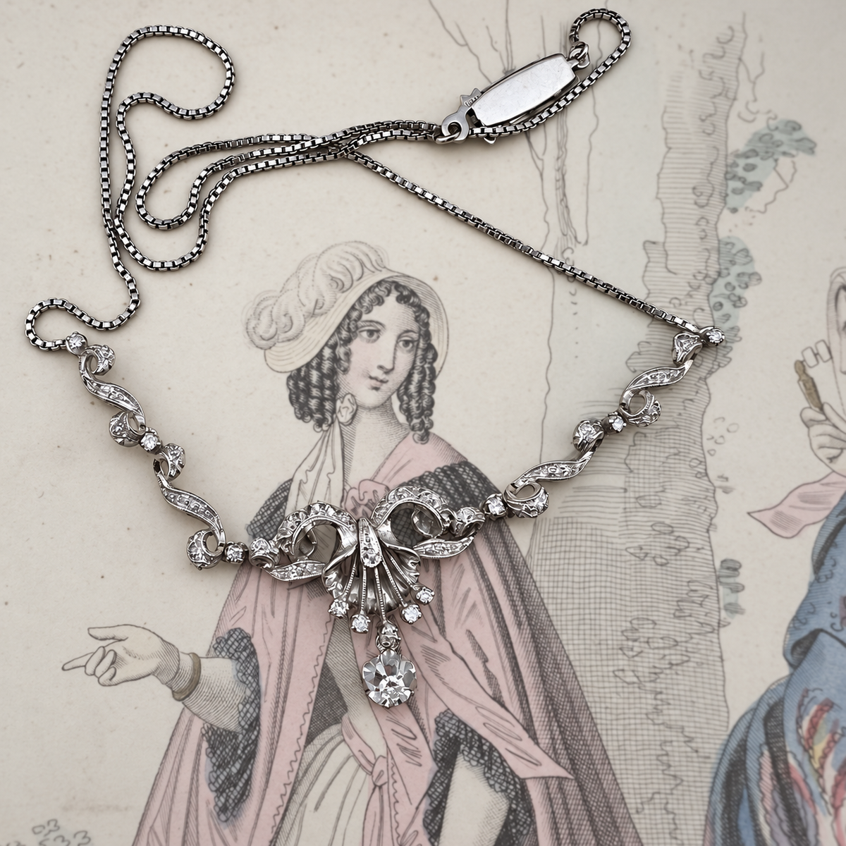 Collier in oro bianco 18k e diamanti a volute – Italia, circa 1950