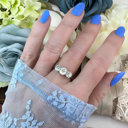 Anello trilogy in platino con diamanti old mine cut - circa 1910-20