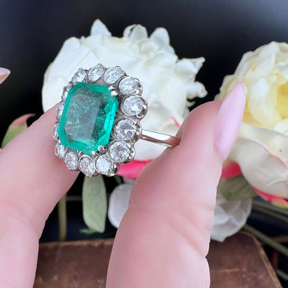 Anello vintage con smeraldo colombiano 4 ct e diamanti – Epoca 1950 ca.