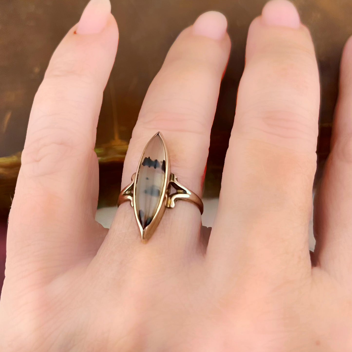 Anello vintage a navette con agata muschiata – USA, circa 1950
