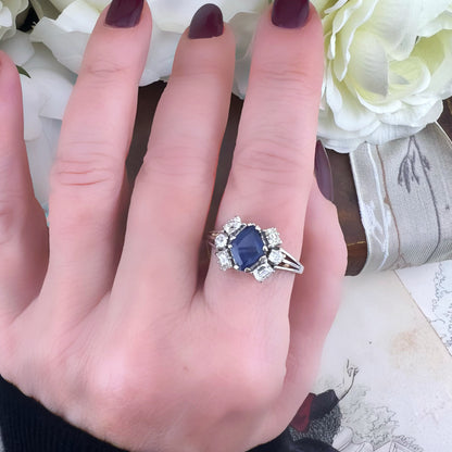 Anello con zaffiro romboidale Burma e diamanti Old Mine cut
