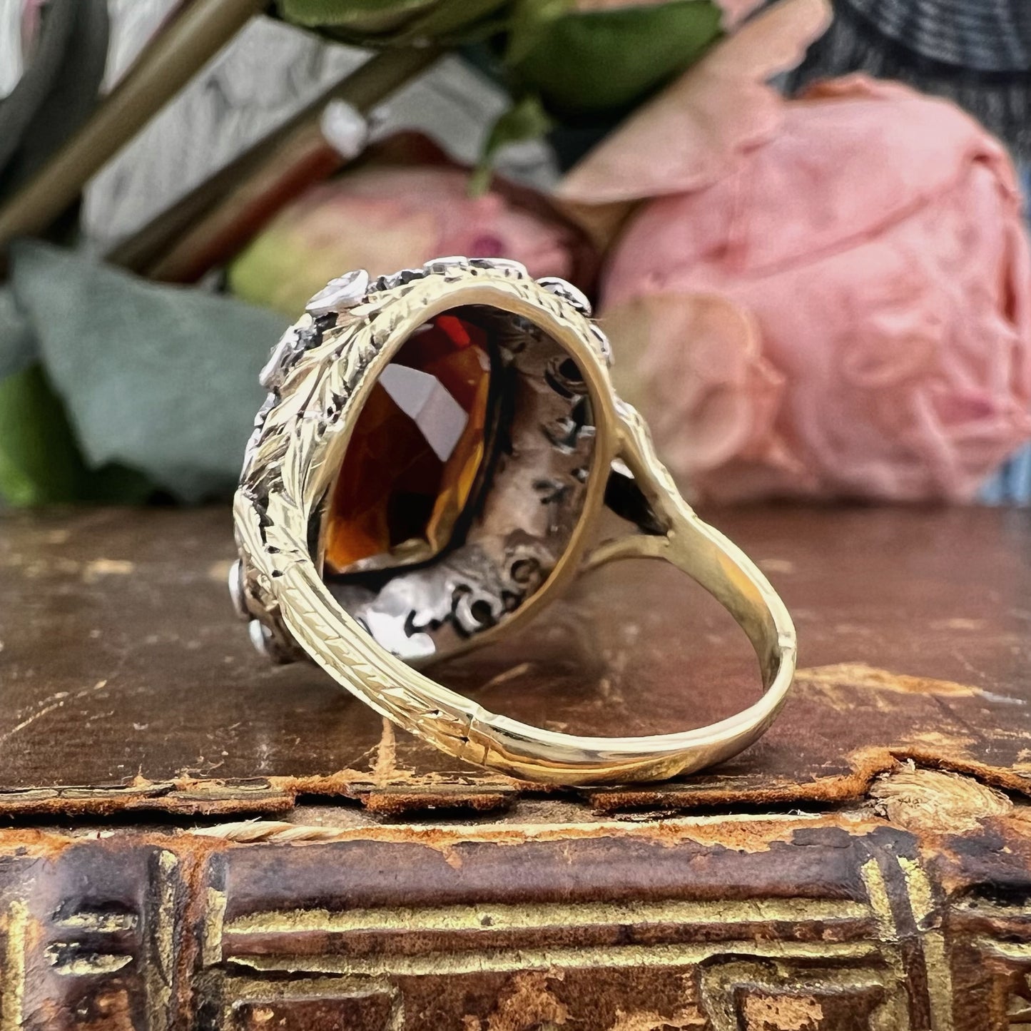 Importante anello in oro 18 carati e argento con citrino Madeira