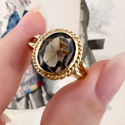 Anello vintage londinese con quarzo fumé – 1975