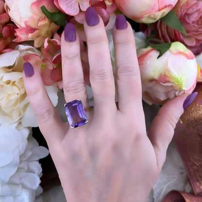 Anello Cocktail in oro 9k con ametista da 12 ct. Birmingham 1960