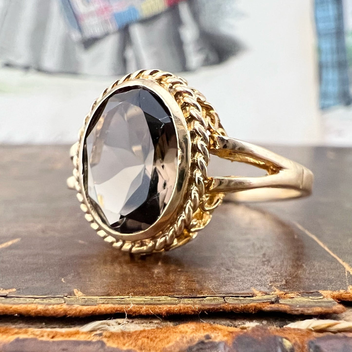 Anello vintage londinese con quarzo fumé – 1975