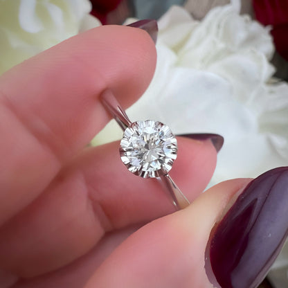 Anello Solitario in Oro Bianco 18K con Diamante Brillante 0.27 ct