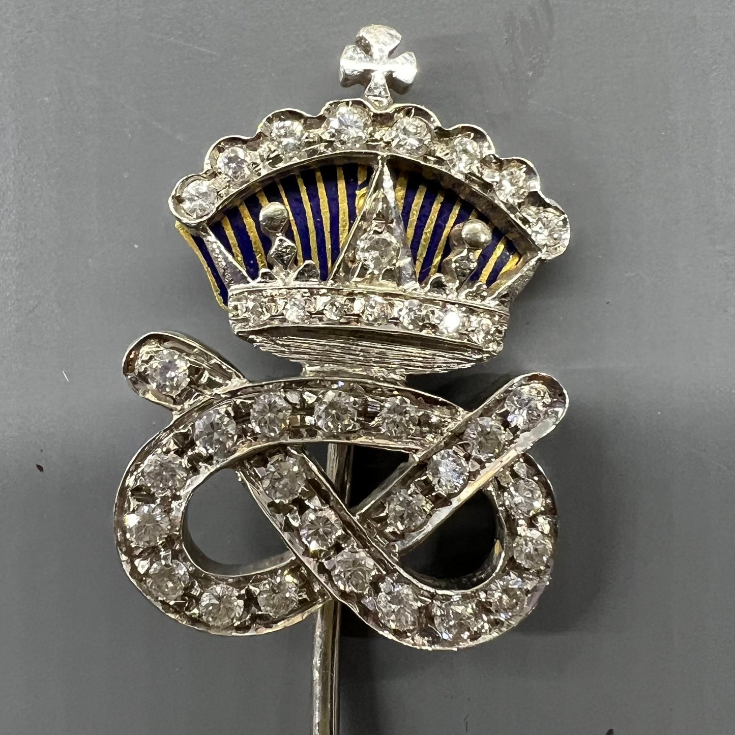 Spilla Regimental in Oro 18 ct. e Diamanti Staffordshire Yeomanry