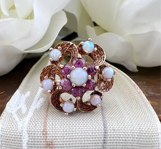 Vintage floral gold, opal, and ruby ​​ring – London 1971