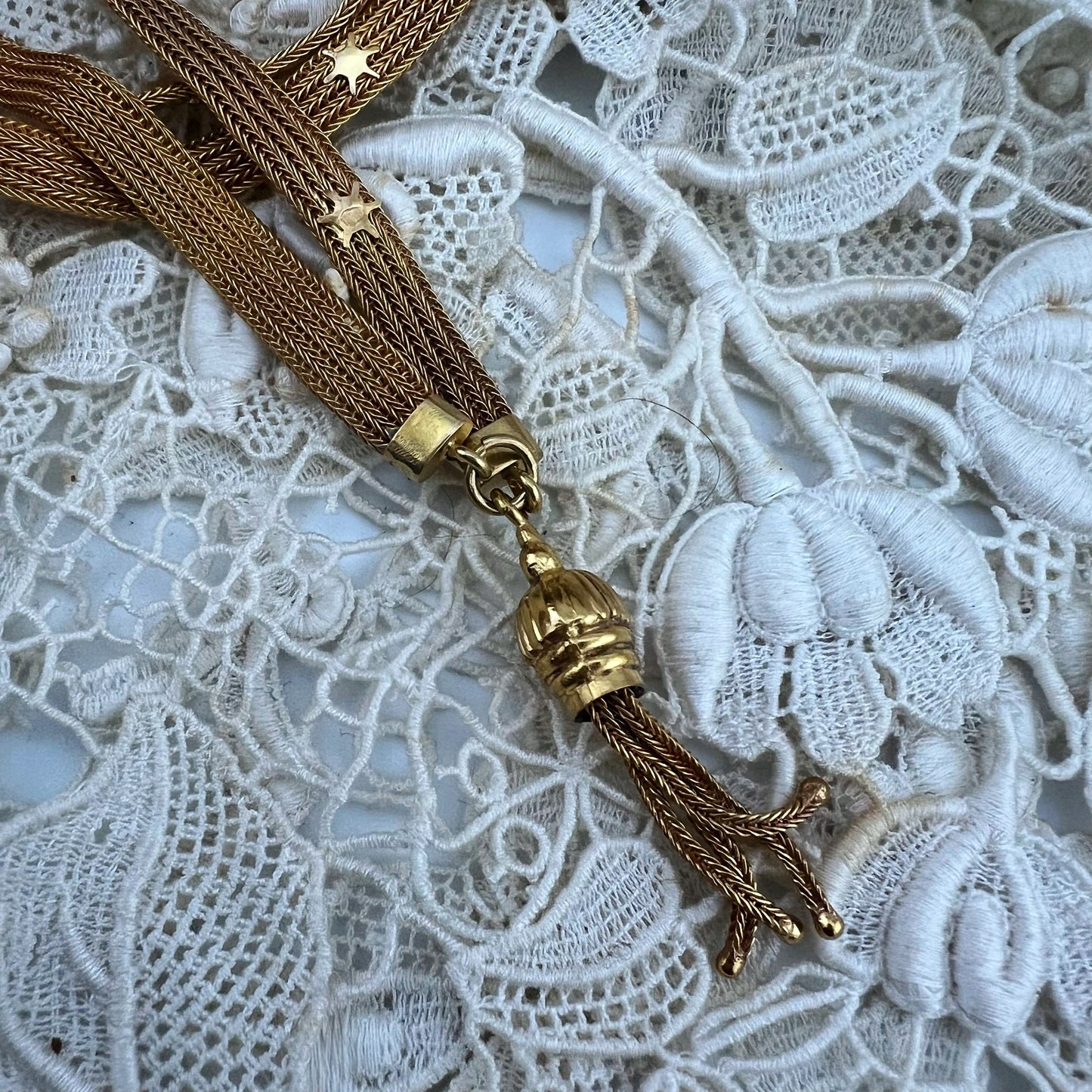 Collana saliscendi in oro con corallo e perline Belle Époque