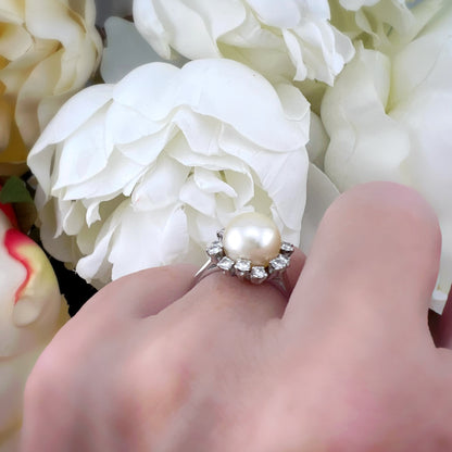 Anello Vintage Asprey in Oro Bianco 18 ct con Perla e Diamanti