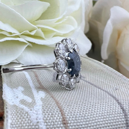 Anello margherita zaffiro Ceylon e diamanti VS - GH