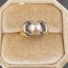 Carica l&#39;immagine nel visualizzatore di Gallery, Anello con perla e topazi blu in oro 18 carati
