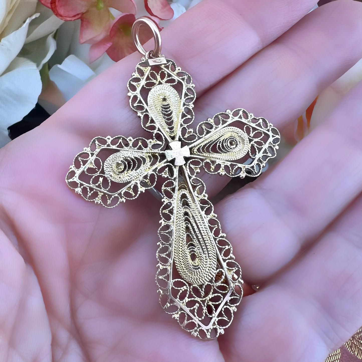 Croce in filigrana d’oro primi ‘900