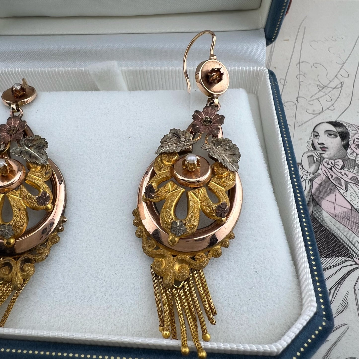 Orecchini Borbonici Tricolore con Perline e Frange — Regno delle Due Sicilie, metà ‘800