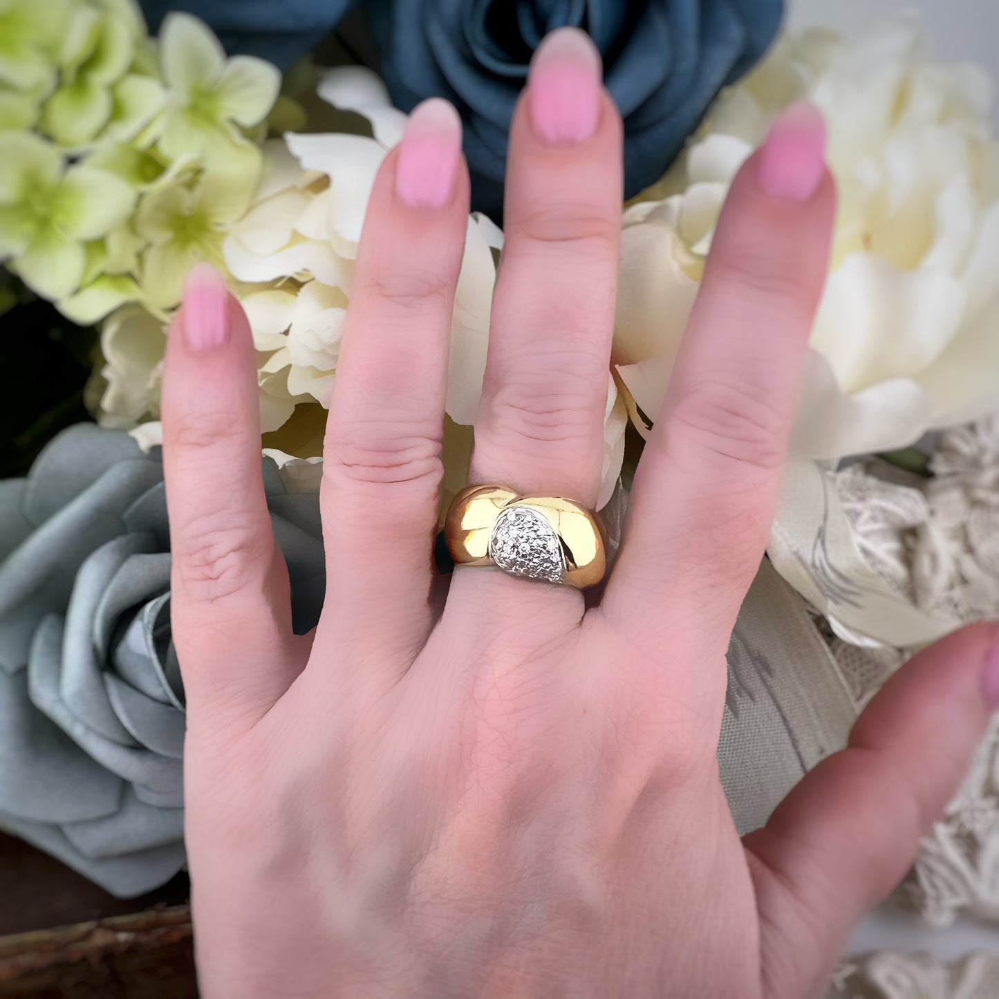 Importante anello a fascia in oro giallo 18 k Italia anni ’80