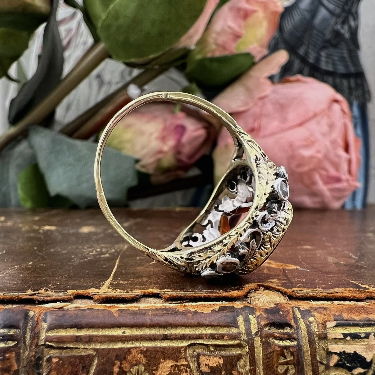 Importante anello in oro 18 carati e argento con citrino Madeira