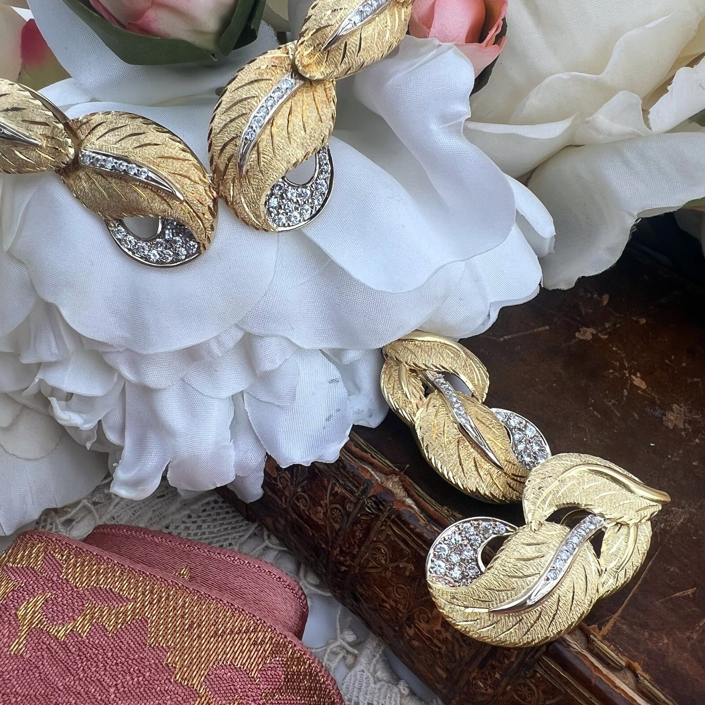 Importante set collier e orecchini vintage in oro e diamanti, manifattura fiorentina