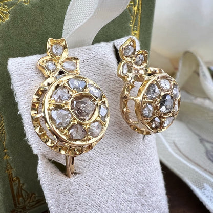 Orecchini antichi a margherita e trifogli i oro giallo 18k e diamanti taglio rosetta