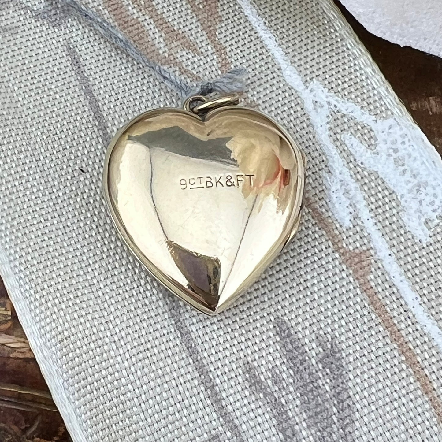 N. 12 - Locket porta foto in oro 9 ct back & front primi 900
