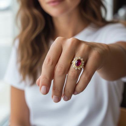 Anello Margherita Vintage in Oro 18 kt con Rubino Birmano Naturale e Diamanti