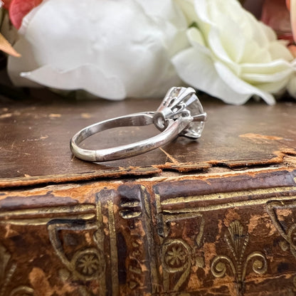 Anello solitario in oro 18k con diamante da 3.90 ct.