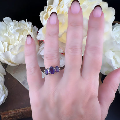 Anello trilogy con ametiste in oro giallo – Vintage anni ’70