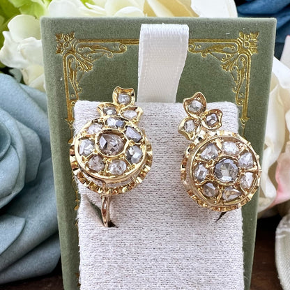 Orecchini antichi a margherita e trifogli i oro giallo 18k e diamanti taglio rosetta