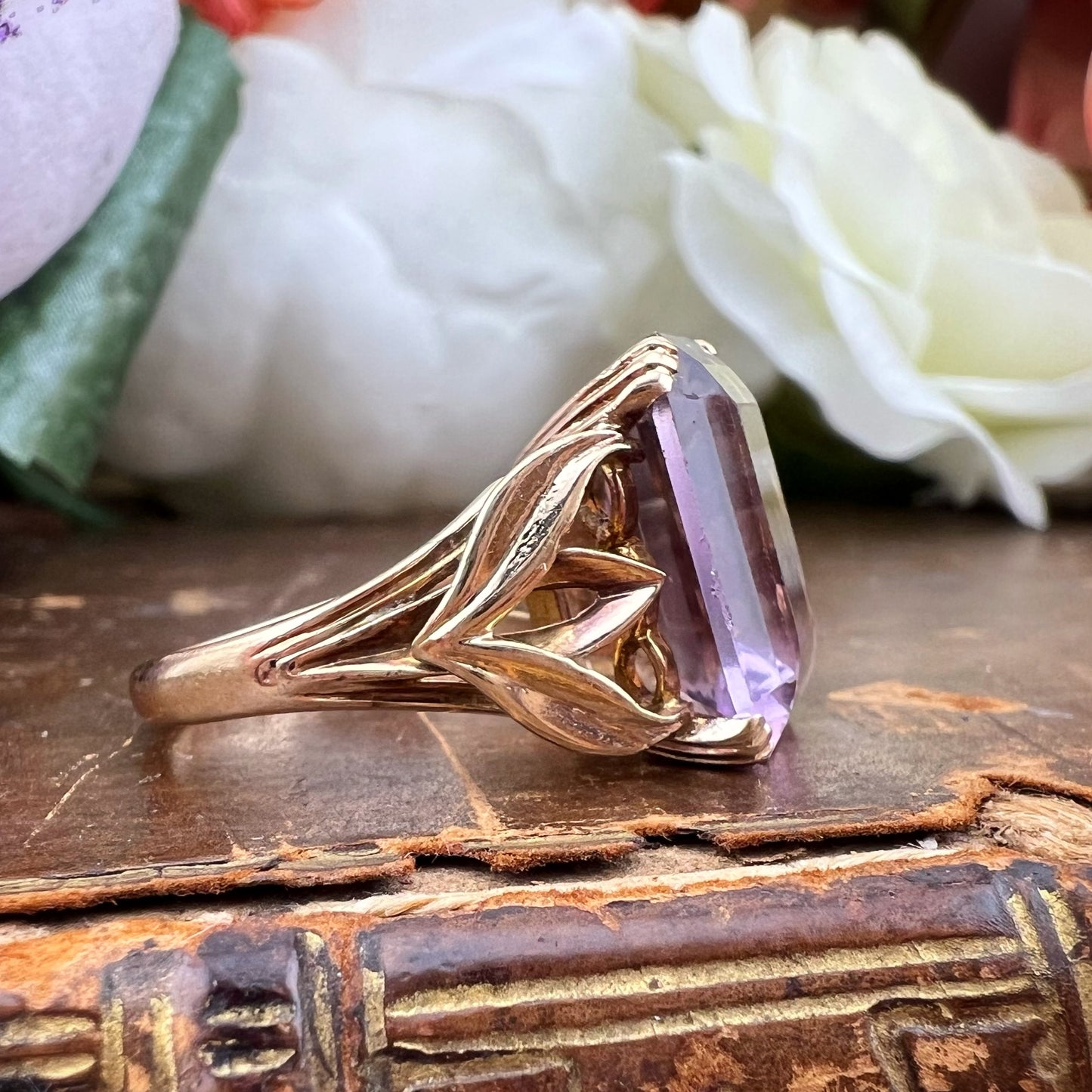 Anello cocktail in oro 9 k con grande ametista, Birmingham 1961