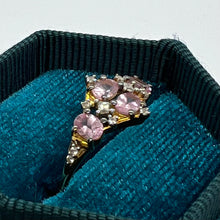 Carica l&#39;immagine nel visualizzatore di Gallery, Anello con zaffiri rosa e diamanti
