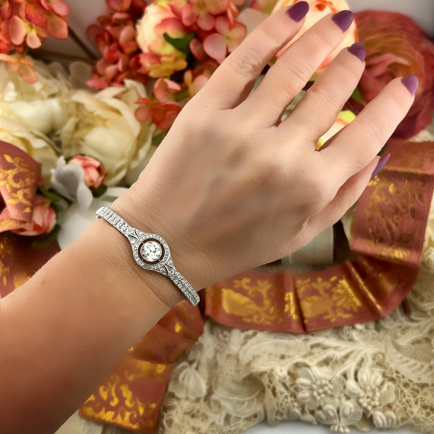 Bracciale a manetta in oro bianco 18k con diamante da 2 ct old cut Art Déco, Italia XX secolo