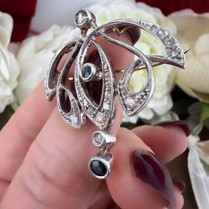 Pendente/spilla Art Nouveau in oro, argento, zaffiri, diamanti