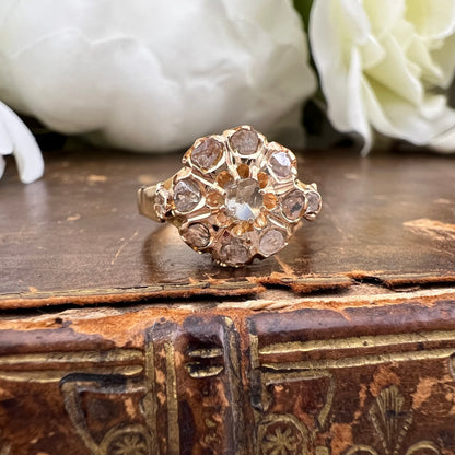 Anello veneziano a fiore in oro 18 ct e diamanti a rosetta