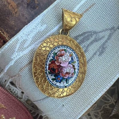 Pendente porta ritratti in oro e Micromosaico - Venezia ‘800