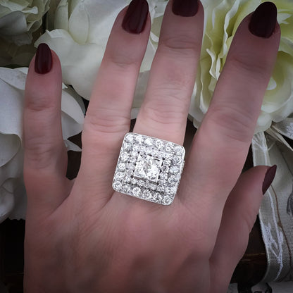 Anello importante Art Déco a gradini con diamanti old mine per circa 4 ct