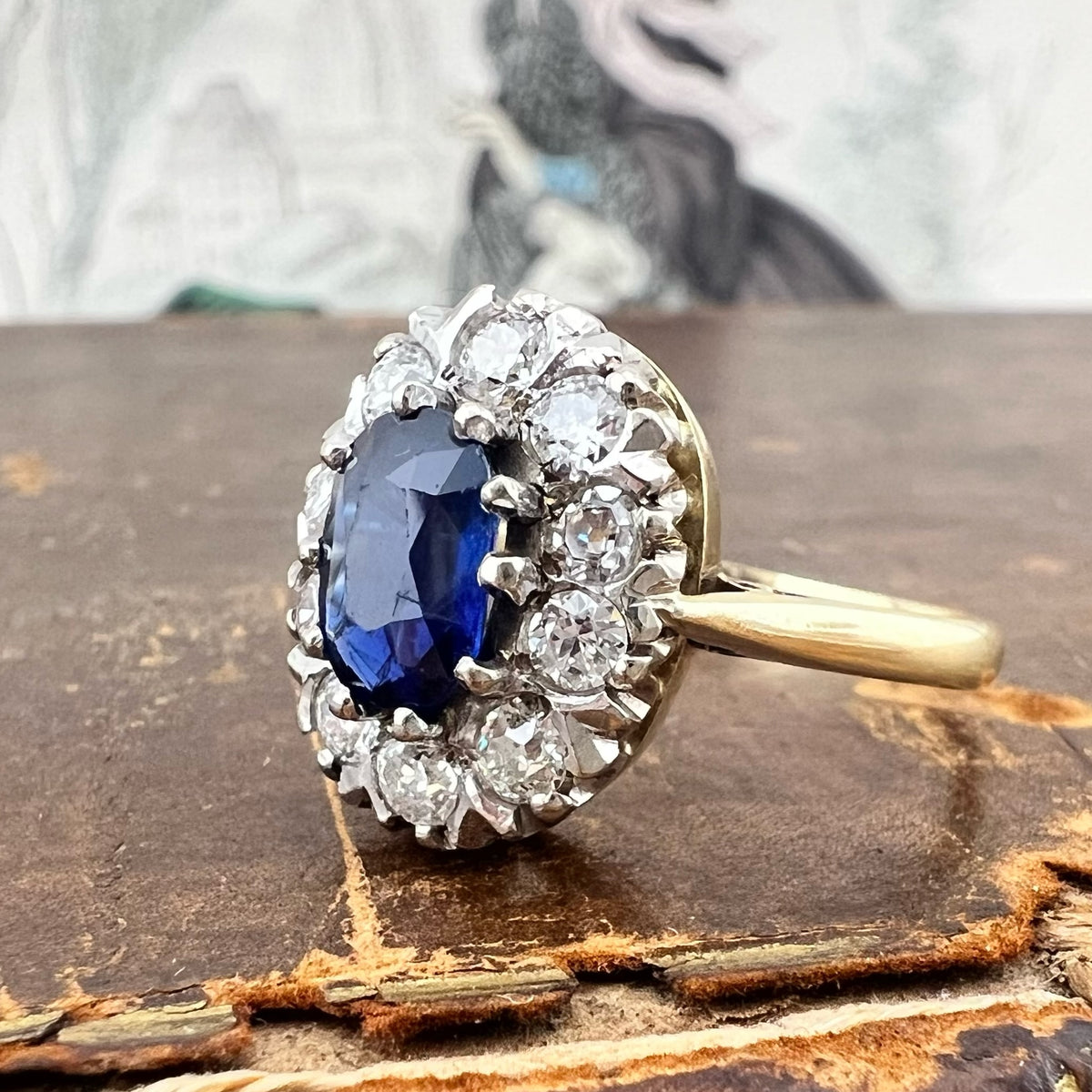 Anello margherita con zaffiro e diamanti old mine – oro giallo 18 k
