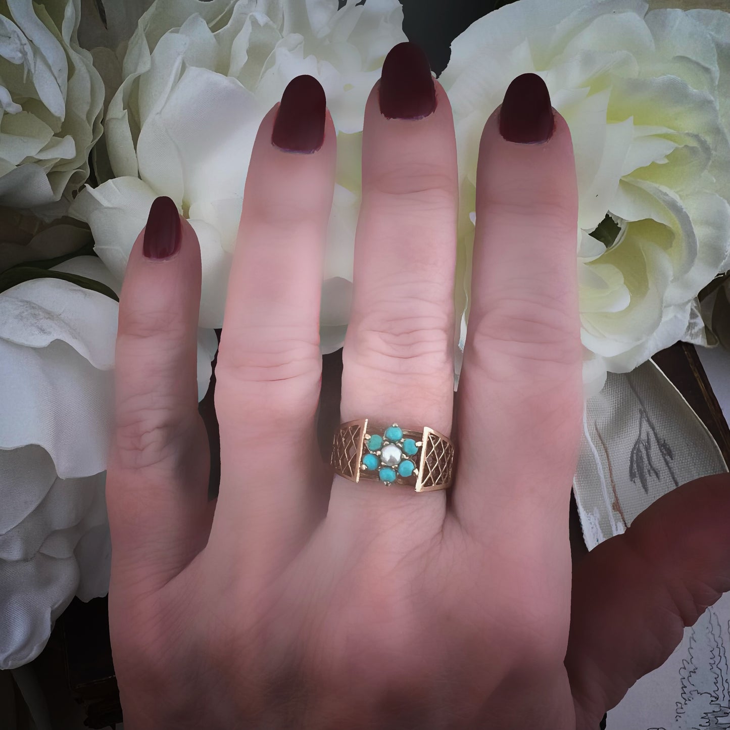 Anello Fiore in Oro Giallo con Turchesi e Perla – Birmingham 1972