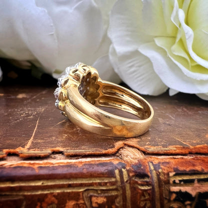 Anello Vintage Fiore in Oro 18K con Diamanti. Italia anni 80