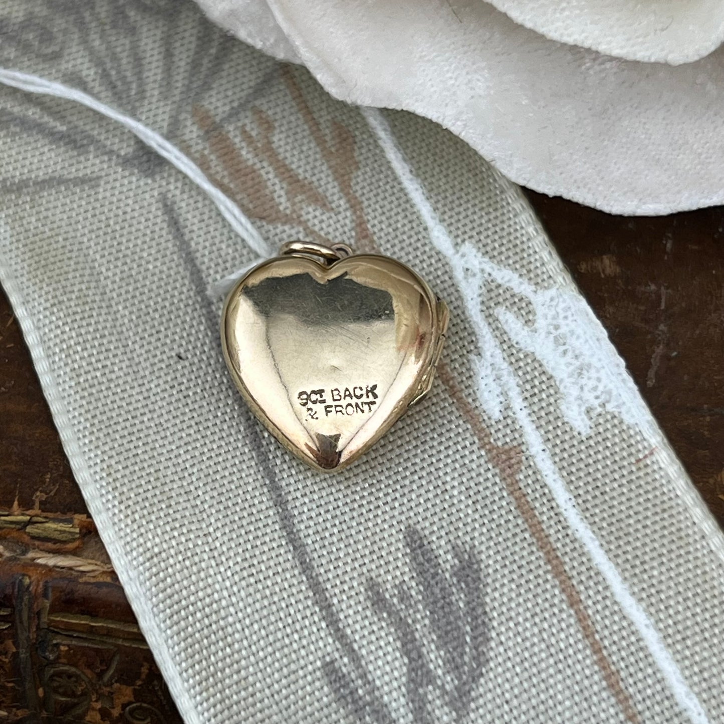 N. 11 - Locket porta foto in oro 9 ct back & front primi 900