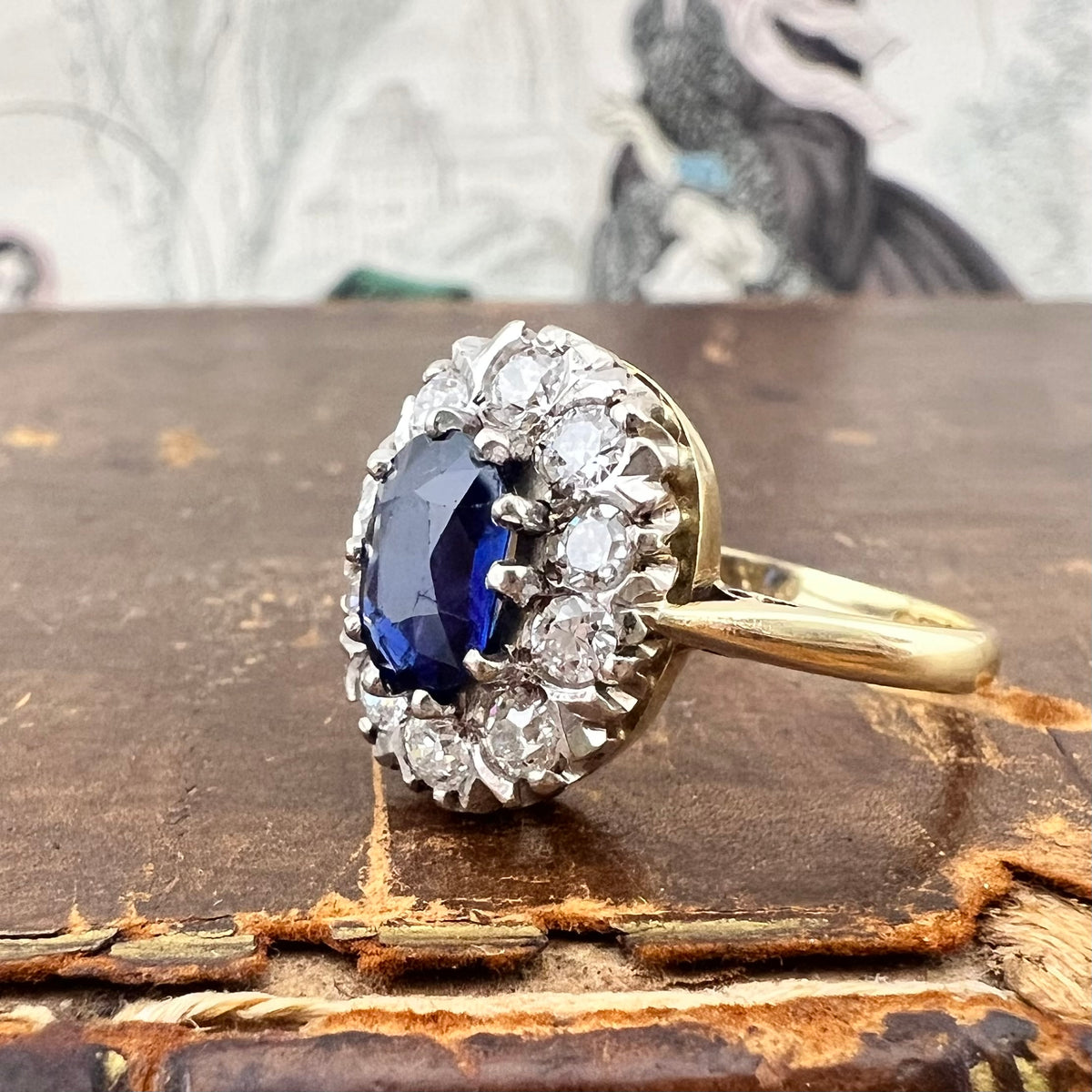 Anello margherita con zaffiro e diamanti old mine – oro giallo 18 k
