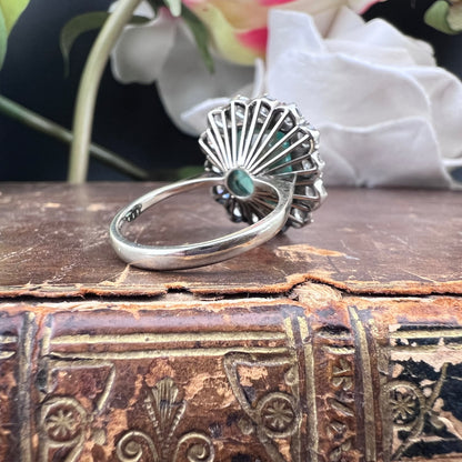 Anello vintage con smeraldo colombiano 4 ct e diamanti – Epoca 1950 ca.