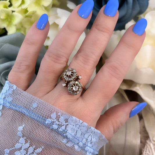 Anello contrarié Art Nouveau / primi ’900 in oro 18k con diamanti a taglio rosa coroné