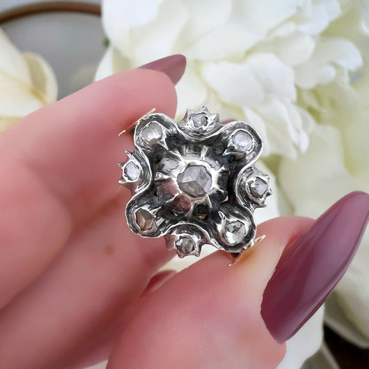 Anello floreale in oro e argento con diamanti a rosetta – Epoca Georgiana