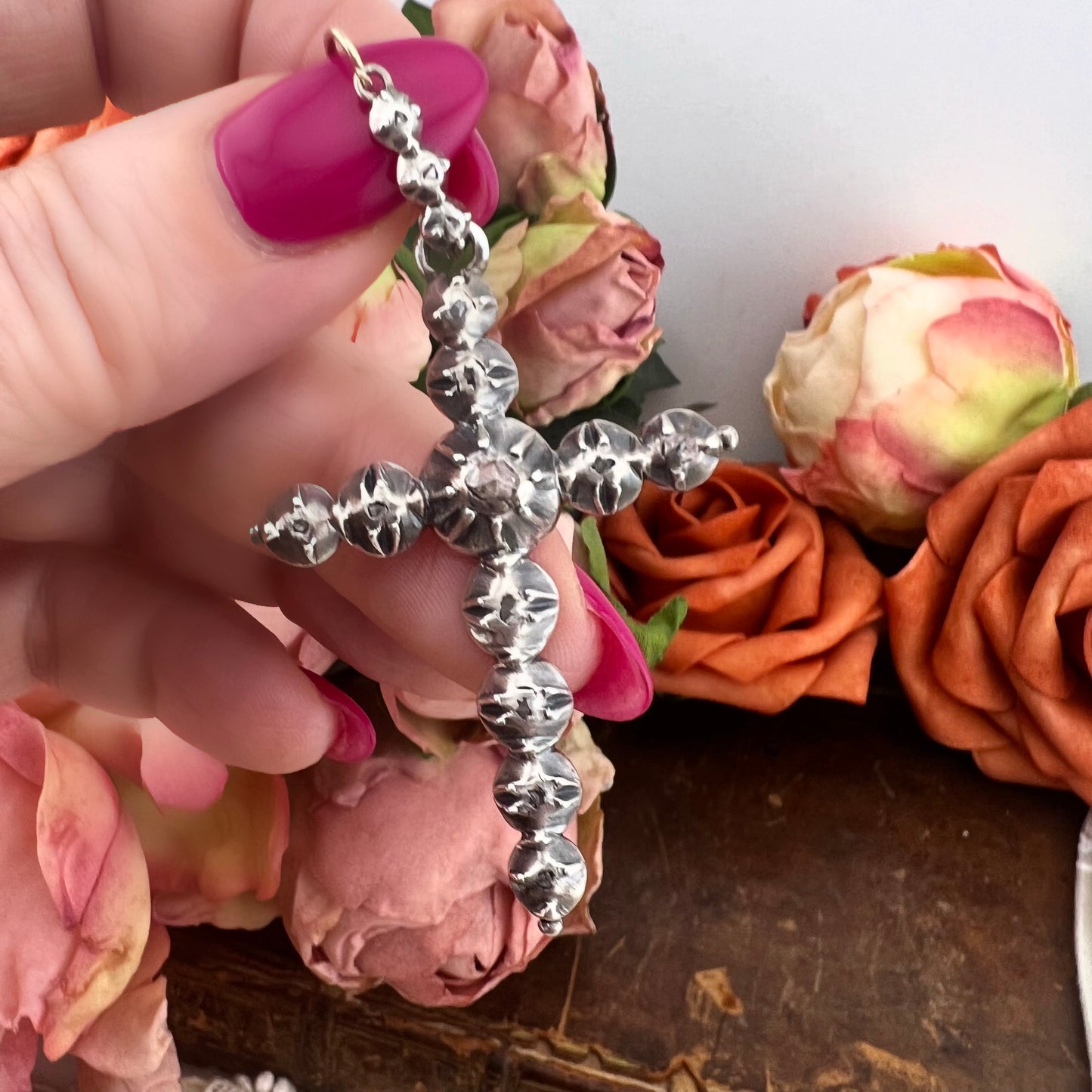 Croce Arlésienne in diamanti, argento e oro con gancio originale