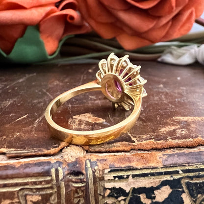 Anello Margherita Vintage in Oro 18 kt con Rubino Birmano Naturale e Diamanti