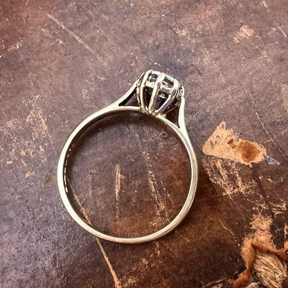 Solitario vintage con diamante da 0.15 in oro giallo 9k