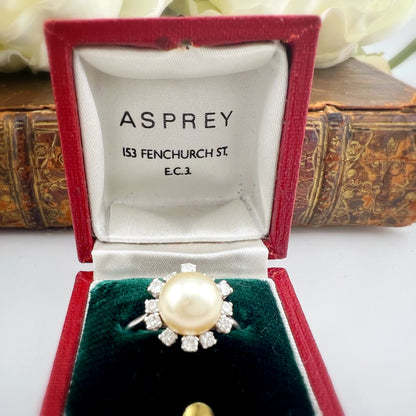 Anello Vintage Asprey in Oro Bianco 18 ct con Perla e Diamanti