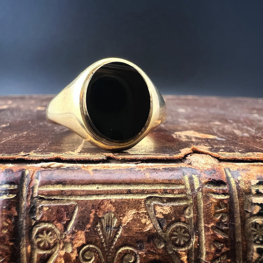 Anello vintage in oro 9 ct. e onice da uomo Londra 1964