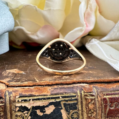 Anello toppa/Margherita in oro 18k e diamanti a rosetta. Primi ‘900