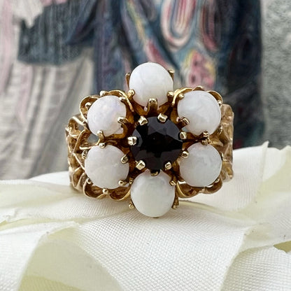 Anello vintage a fiore in oro 9 ct opali e granato – Londra 1973
